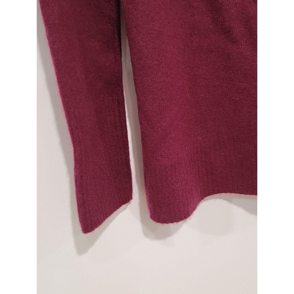 C By Bloomingdales 100% 2 Ply Cashmere Wine Color V Neck Cardigan L - Picture 4 of 10
